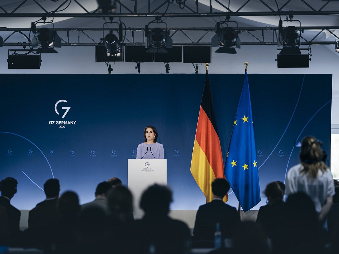 RCClimate's tweet photo. #G7 foreign ministers call for paradigm shift to more effective and forward-looking #humanitarian assistance to meet record needs: 'We, the G7, commit to making the humanitarian system as anticipatory as possible'; pic, @ABaerbock in #SchleswigHolstein - https://t.co/Xyj6j0l0L0 https://t.co/bYSBUnWJAx