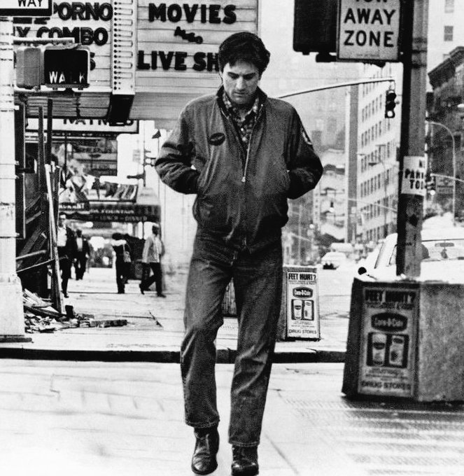 projectionistw's tweet photo. Robert De Niro on the set of 'Taxi Driver' (1976) Martin Scorsese. https://t.co/yFzfnUuS8d