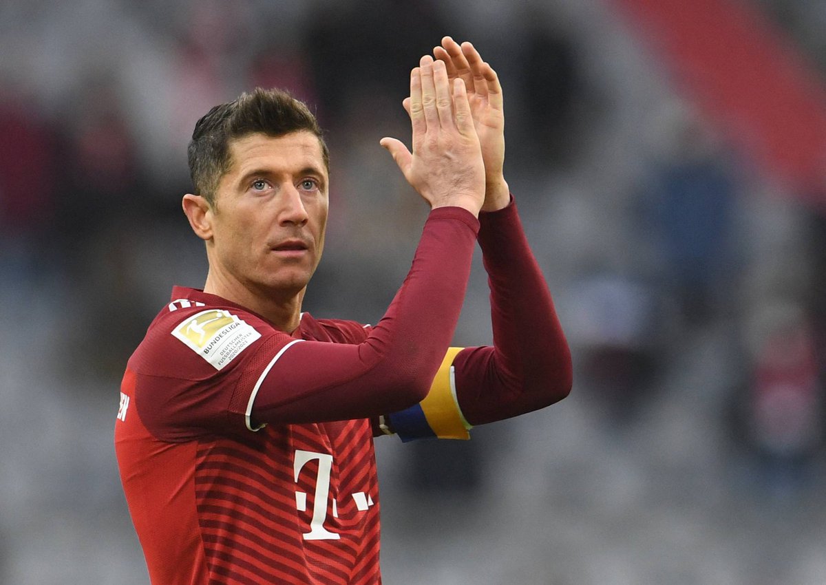 nerthex's tweet photo. Barcelona won’t pay more than €35m for Robert #Lewandowski https://t.co/lsT8mjG1Lc