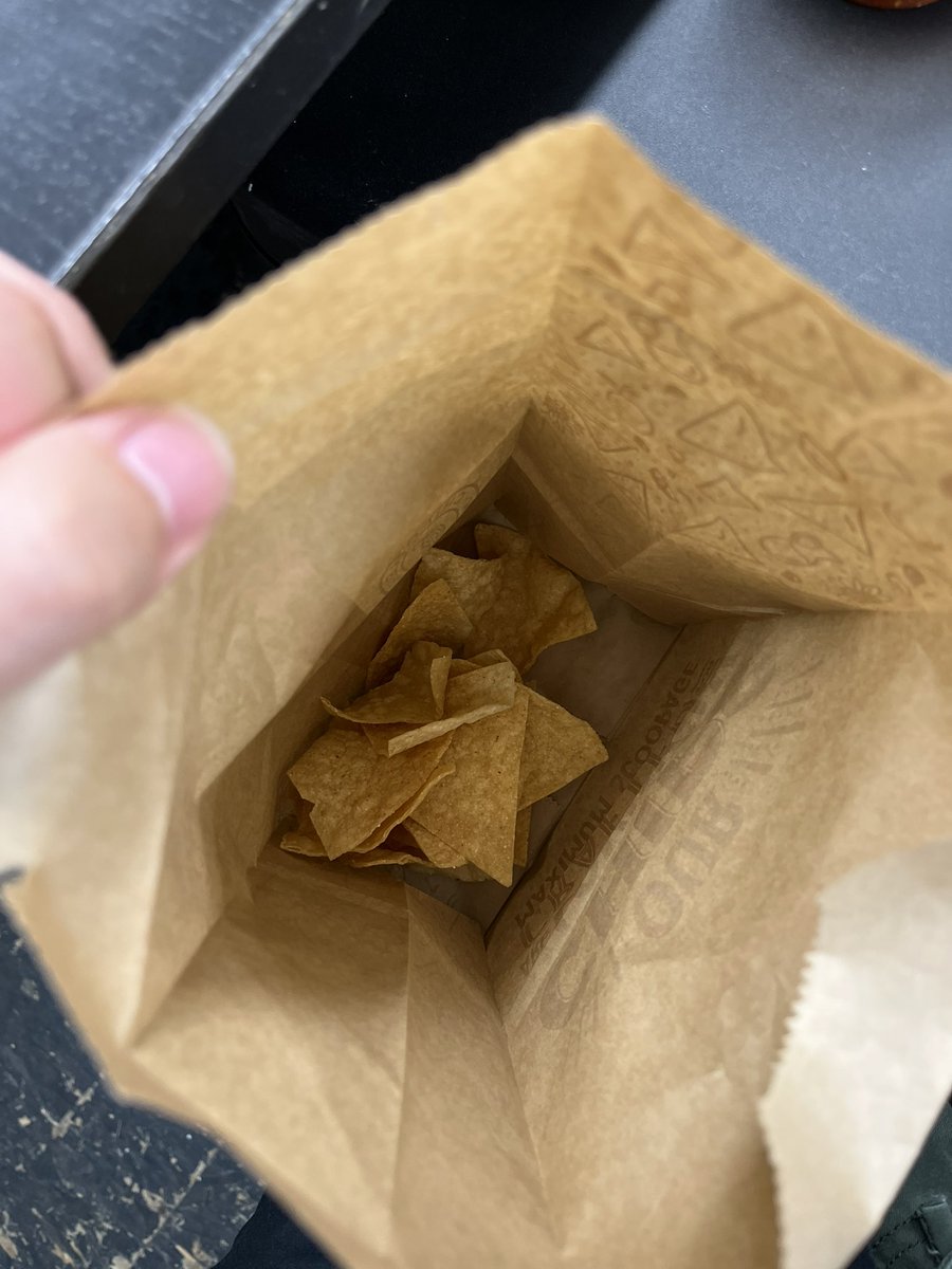 dudefromwalmart's tweet photo. $4 worth of chips.. @ChipotleTweets thank you so very much https://t.co/Feacokcy0B