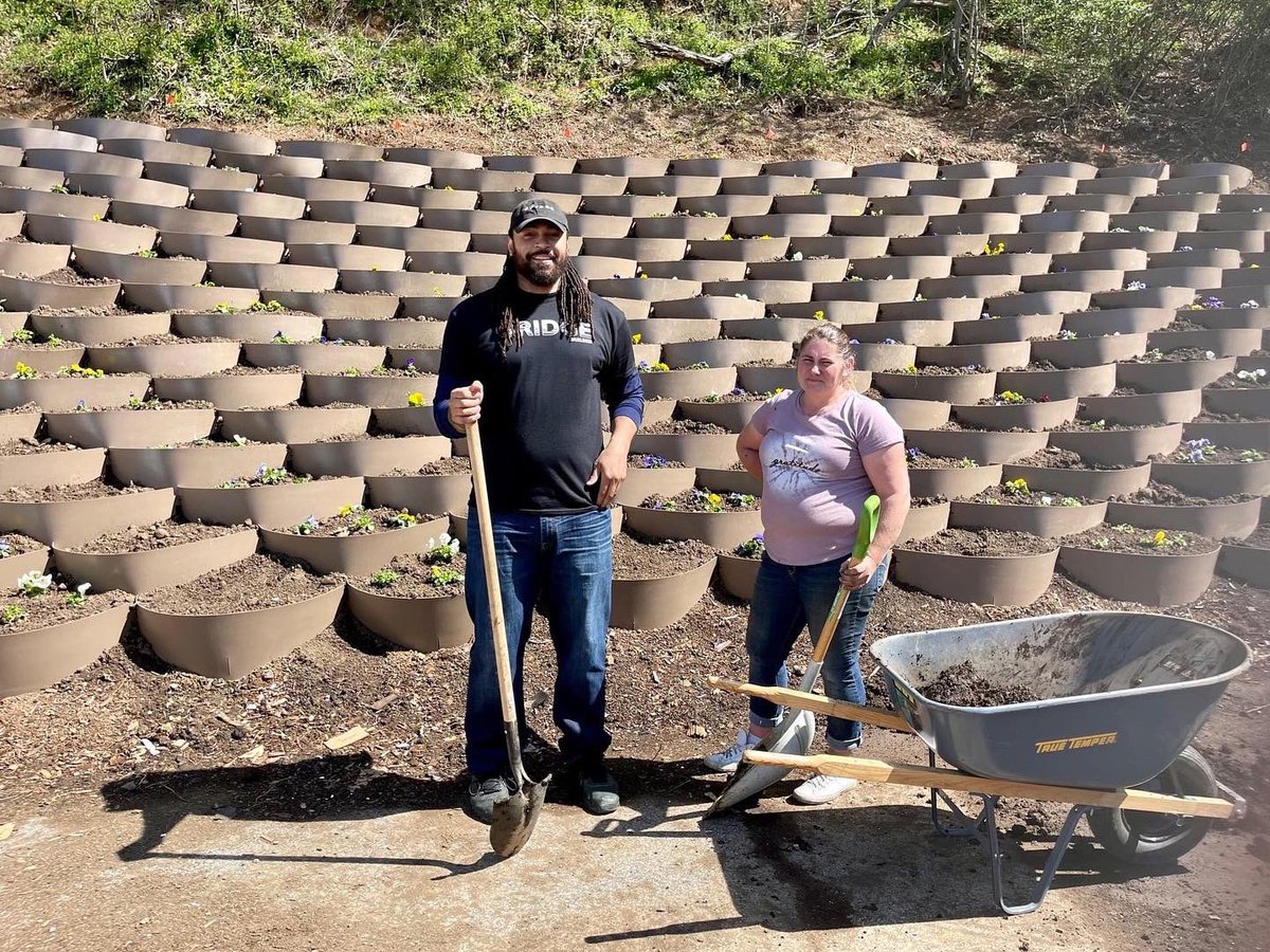 GnazzoPromotion's tweet photo. βΌοΈSomething big is happening in @CityofHbgβΌοΈ A major announcement to be made FRIDAY by @GiantFoodStores @Garry_Gilliam & Empower at The Bridge Fdn. about an investment to convert Hbg.βs food desert into a blossoming food oasis. Stay tuned!
#bleachergardenhbg #HungerPrevention https://t.co/7l6Oc3rTn4