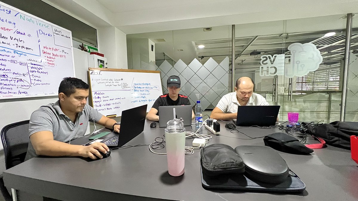 Its has been a few months working in this amazing project, with this amazing people.

Hopefully coming soon our #Metaverse : @natuverse 🥰🌳

#Metaverse #vr #VirtualReality #Nature3