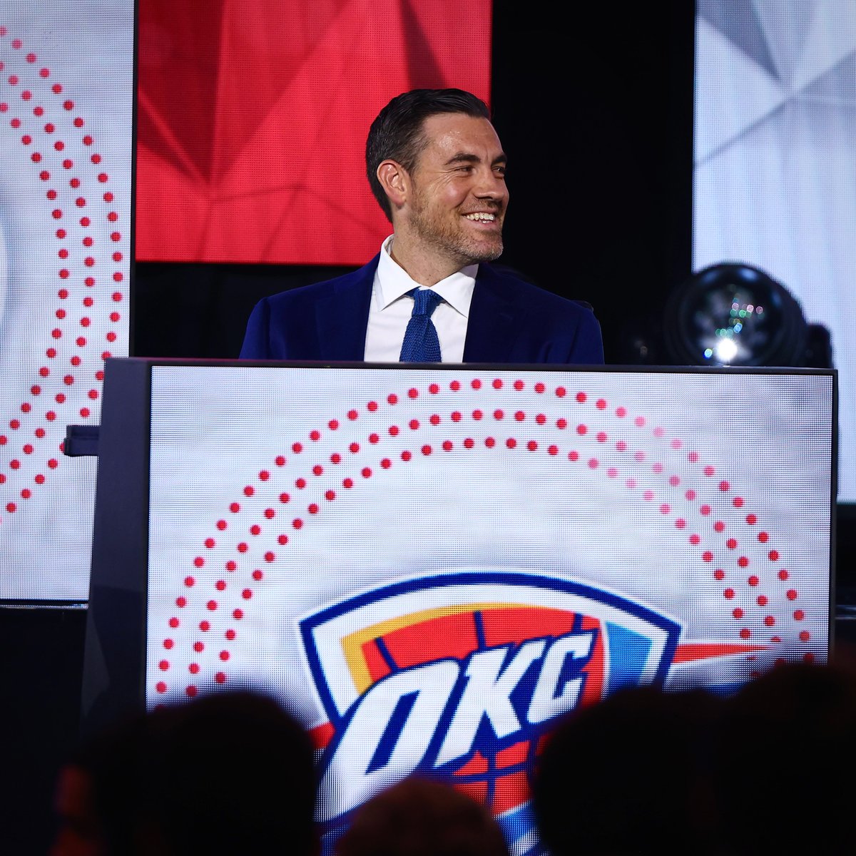 Hairy Houdini tweet media