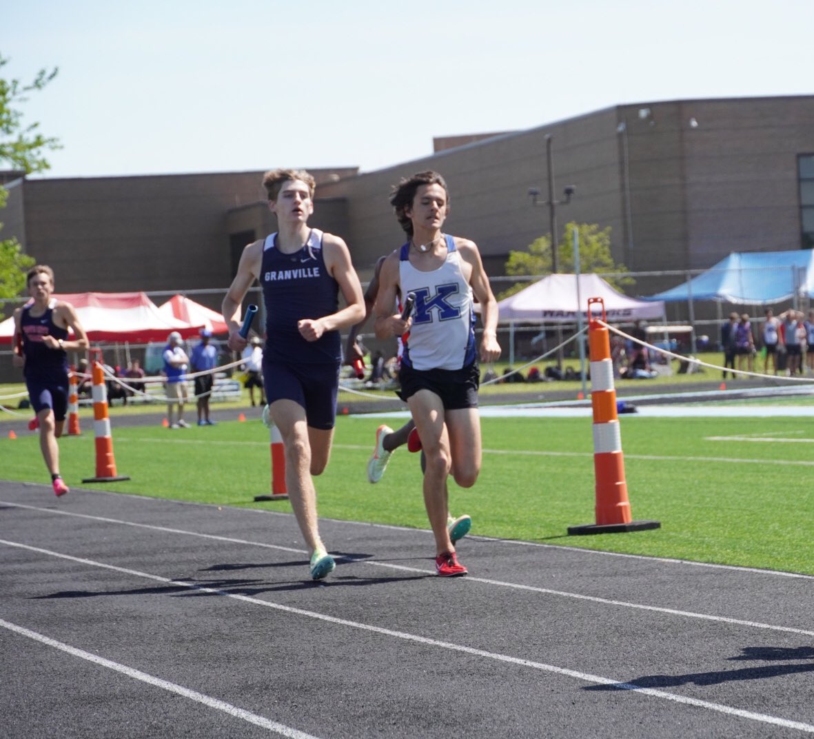 theworthington2's tweet photo. @Kilbournetrack Regional Qualifiers (7:58.45) in the 4x800m this afternoon at Hilliard Darby. Way to go AJ, Ryan, Mitchell, and Steven! @WKHSWolves @wcsdistrict #itsworthit #runworthington https://t.co/MxXcCIFnyk