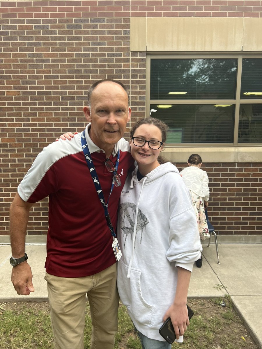 Ana Travis tweet media