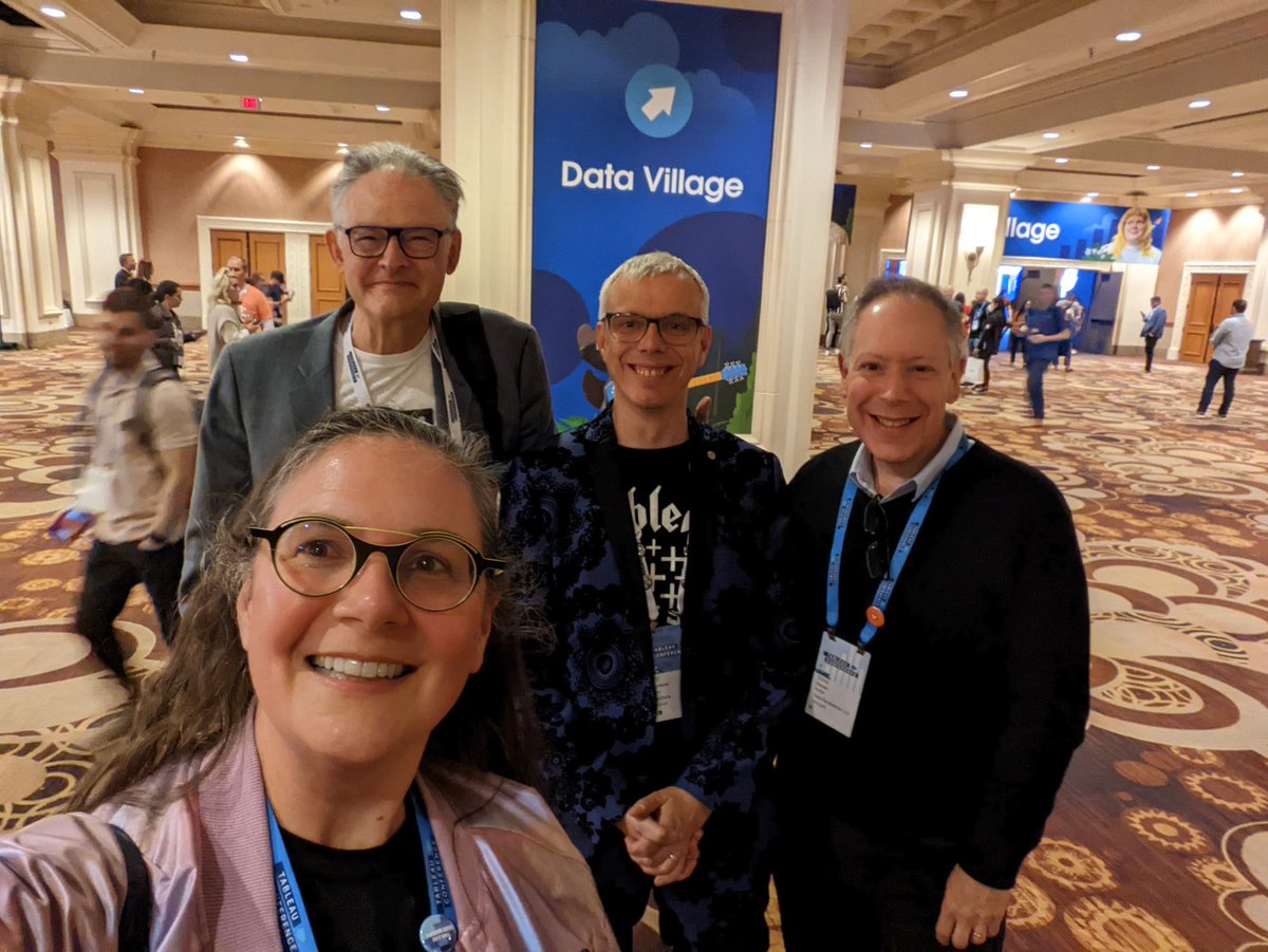 sonarstrange's tweet photo. Celebrity spotting at TC22 #data22: https://t.co/3zrXqnRJIJ