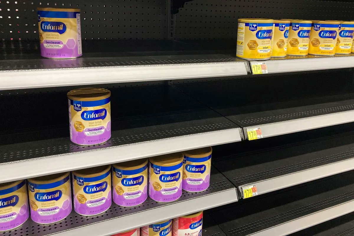 ProlifeCinci's tweet photo. Have you been effected by the formula shortage?  Know where to go to get formula for you baby.  LINK IN BIO! https://t.co/om9VnJUs2x