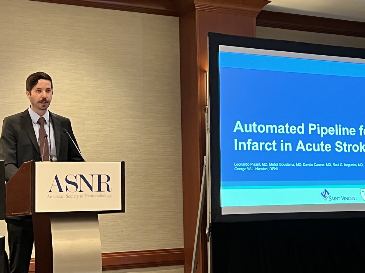 Happy to be back presenting at #ASNR2022 and to see familiar faces #nyc #neurorads 🧠💥 #radres