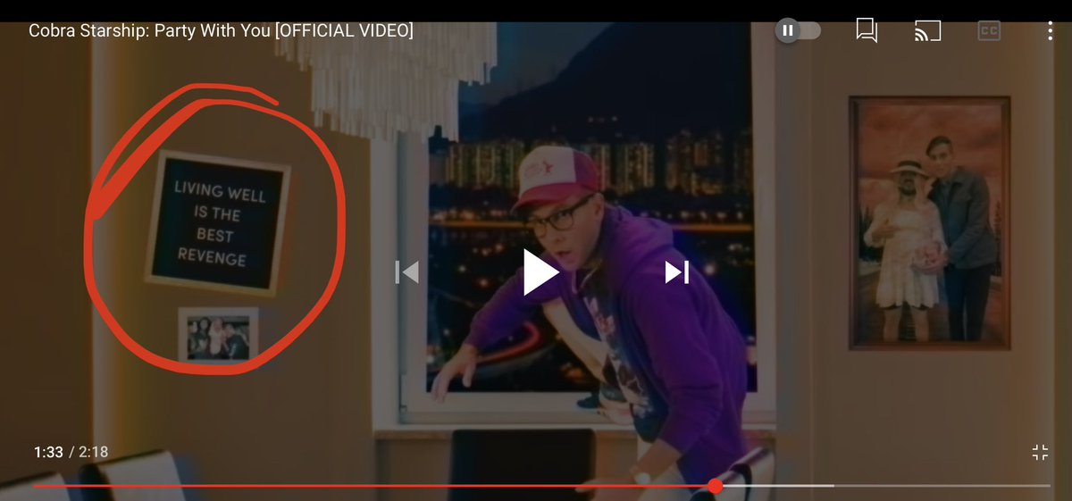 Also I just wanna say I’m a little disappointed that no one on the internet found this Easter egg from December hinting at the Midtown reunion.