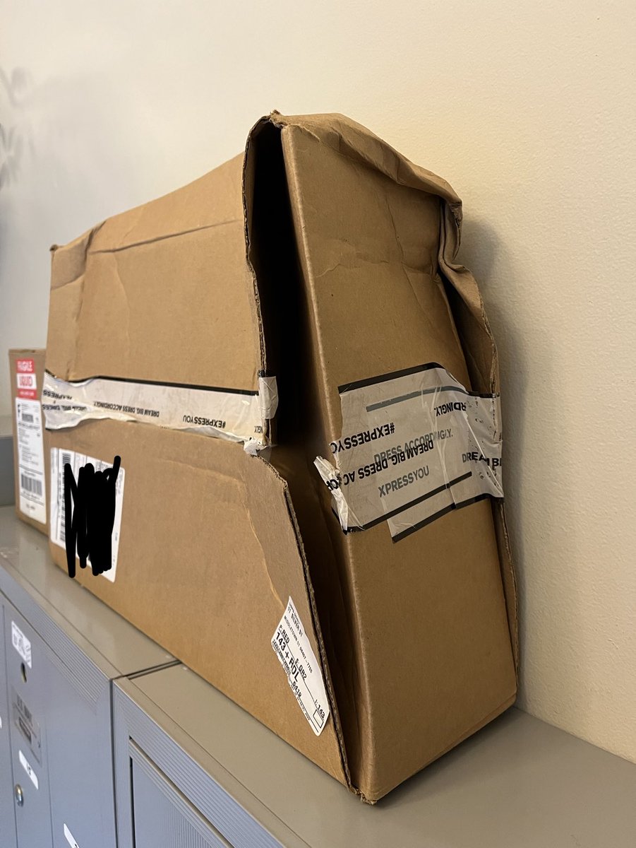 JackDeezle's tweet photo. BIG thanks to @UPS for ruining my suit for my buddy’s wedding! Can always count on your company’s professionalism when it matters! https://t.co/X61UnhOevP