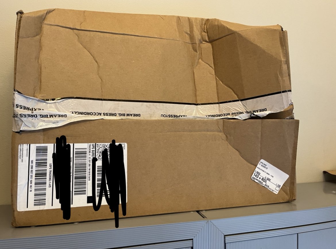 JackDeezle's tweet photo. BIG thanks to @UPS for ruining my suit for my buddy’s wedding! Can always count on your company’s professionalism when it matters! https://t.co/X61UnhOevP