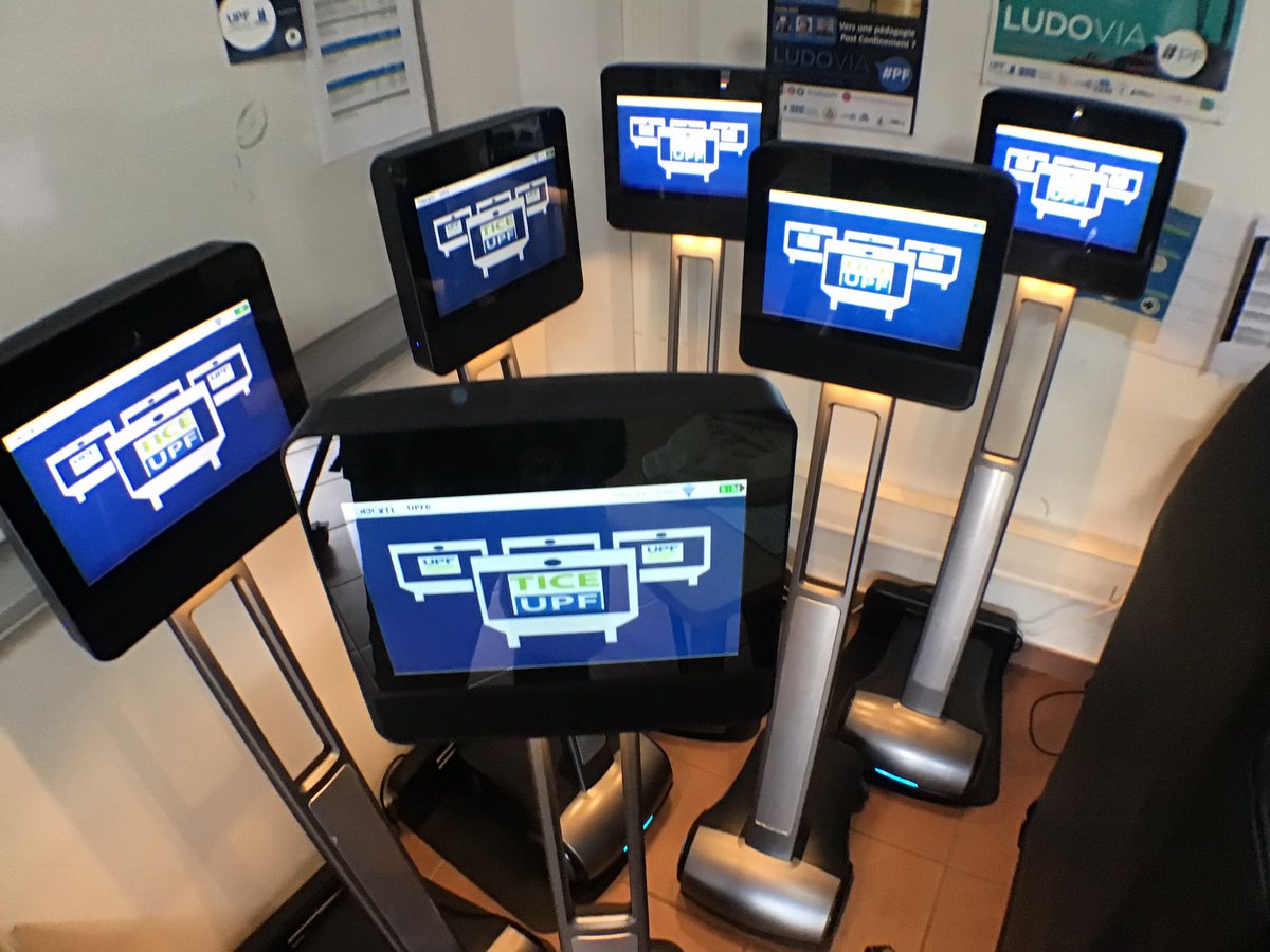 batier's tweet photo. Et voila les 6 robots beam d’ @awabot sont déballés .
Aucun soucis lié au transport 
J’ai tout configuré.
 ils sont maintenant tous opérationnels !
Ils rejoignent le premier présent depuis 4ans!
Une nouvelle flotte à travers toute la #Polynésie  cc @univpf @FTPolynesie https://t.co/z05sDOcuJ6