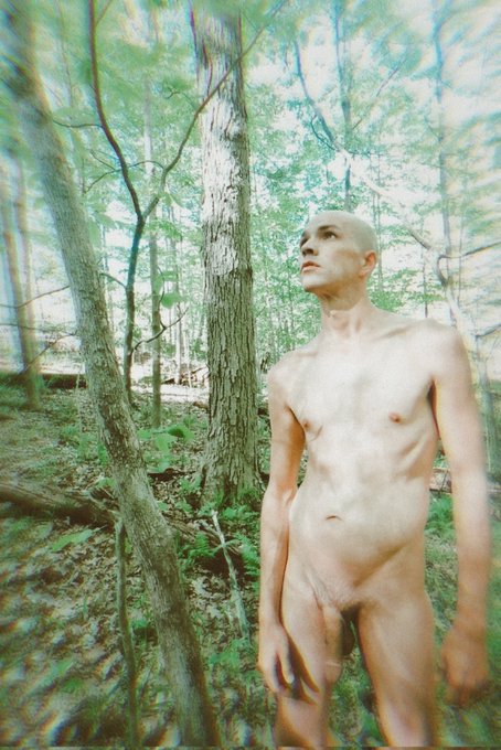 2 pic. Was feelin a little risky today. #exhibionist #gayexhibtionism #publicnudity #gaysub #gaypup #gaynsfw