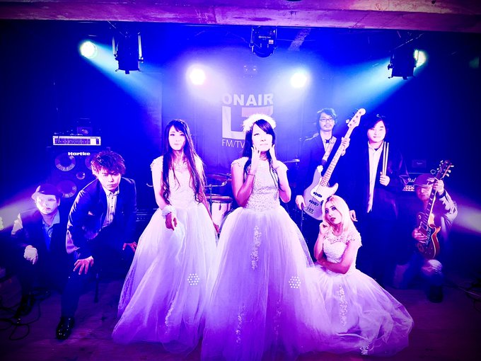 女性ボーカルのtwitterイラスト検索結果