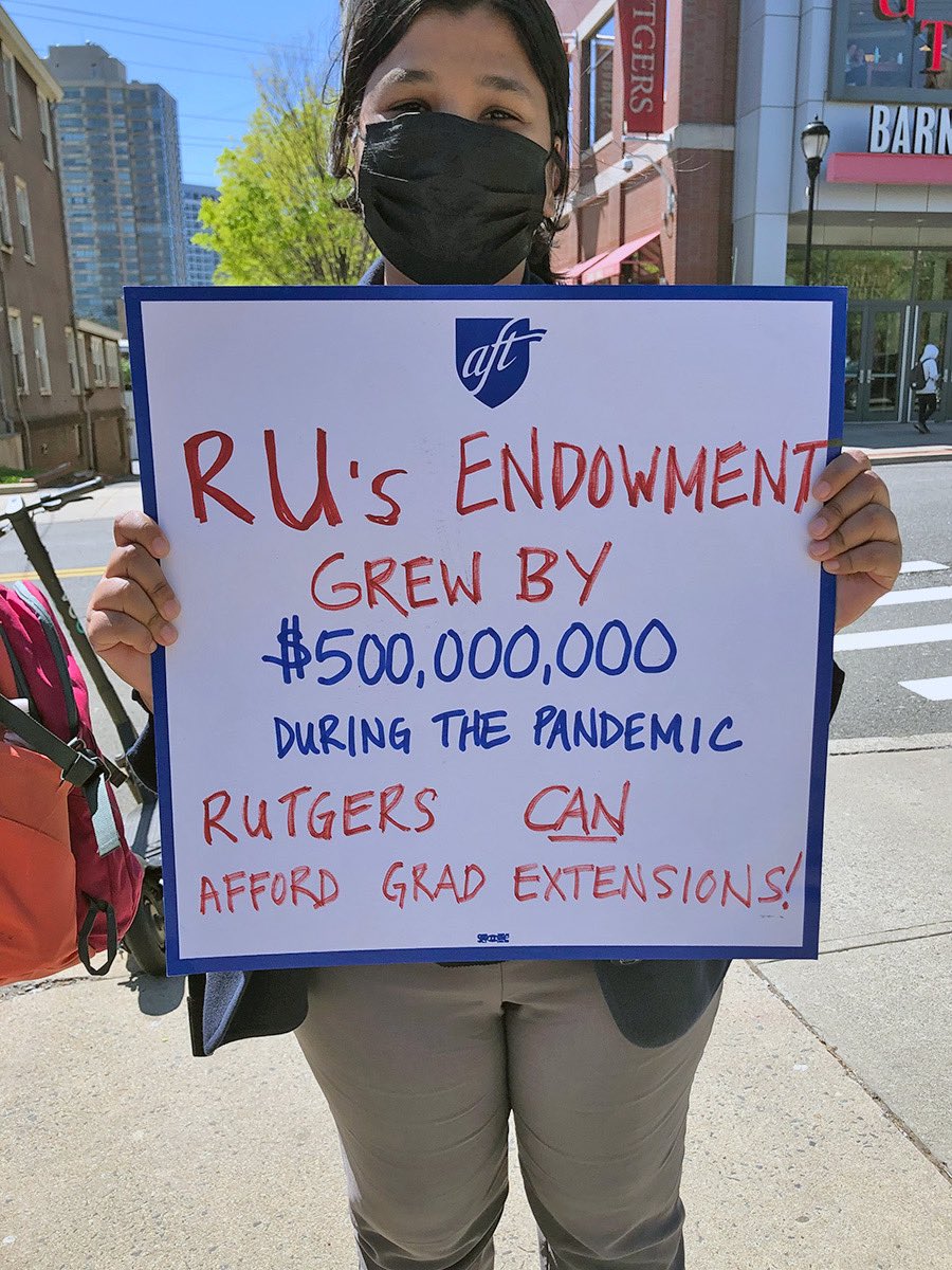 ⚠️The @RutgersU administration claims they can't 🫳guarantee funding extensions to graduate students who can't complete their degrees on time⏳ because of pandemic disruptions because federal relief aid has ended. 🗣But #RutgersHasTheMoney #PayRGrads #TheRutgersWeDeserve
