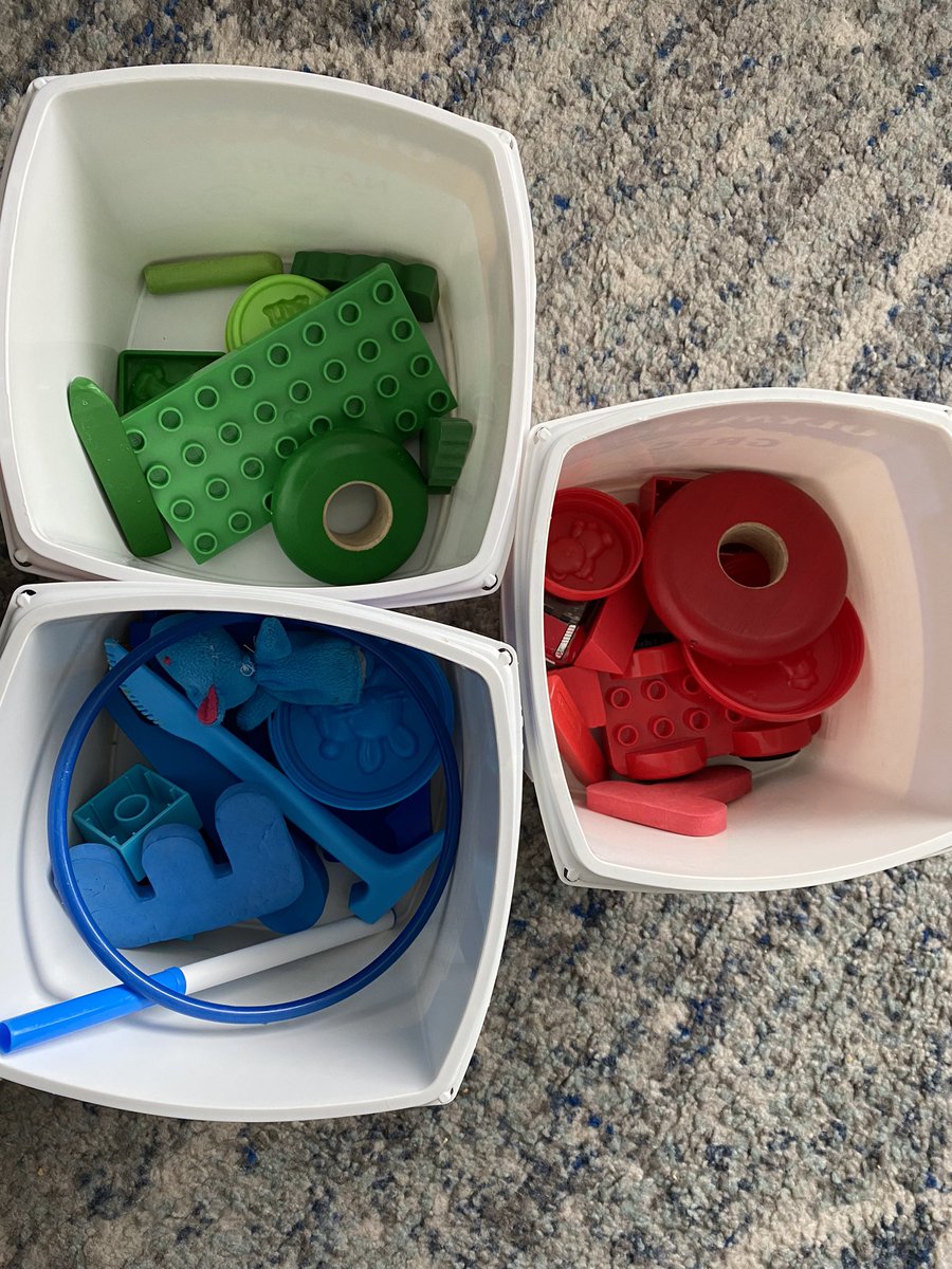 sherylbooks's tweet image. #sortingbycolour #grandparenting #toddlerlife