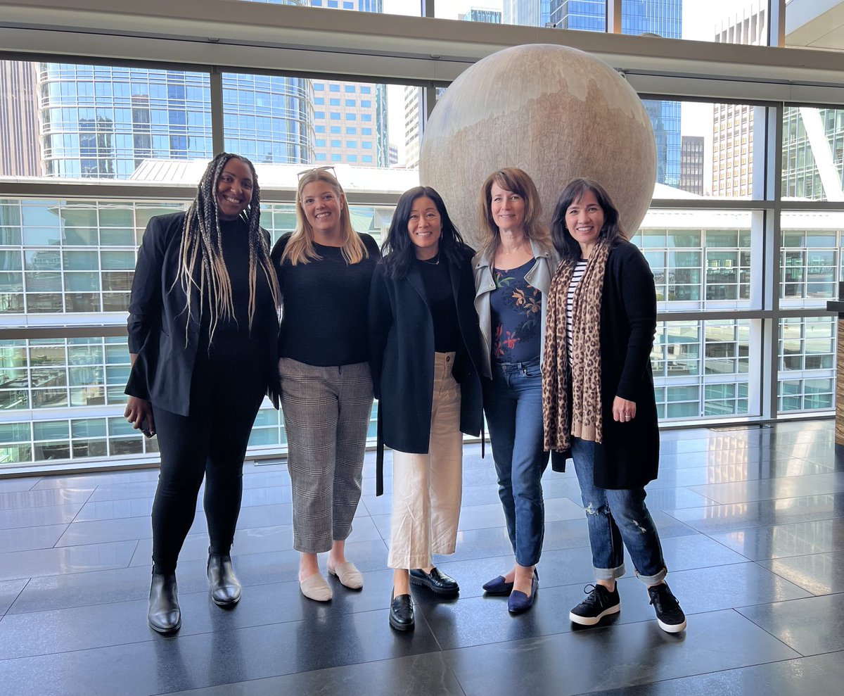 mallun's tweet photo. Best. Team. Ever.  ❤️🧡💛⁦@OperatorCollect⁩ #WhenOperatorsDoVenture #RiseTheTide #CollectiveVenture  ⁦@PamKostka⁩ ⁦@AnnaChingChing⁩ ⁦@angieidunno⁩ ⁦@carolinecaswell⁩ https://t.co/mX7Bz4HFR6