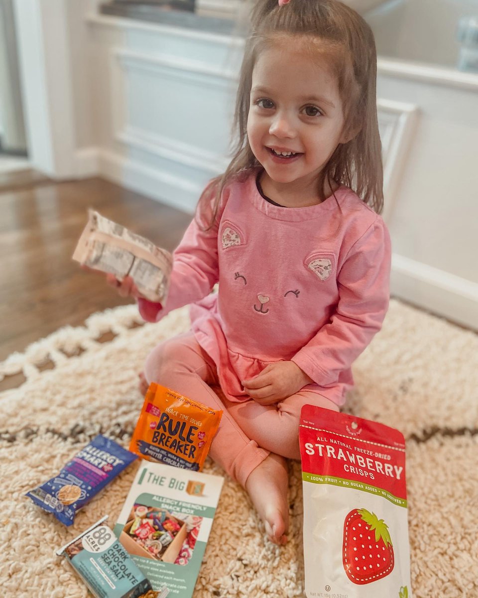 BeARuleBreaker's tweet photo. Thanks for the โค๏ธ and the ๐ท @thecrumbymama! Oh and PS: We โค๏ธ @thebig8crate too!
https://t.co/IsIUQ7Fyxf
#bearulebreaker #rulebreakersnacks #snacktimesolved #foodallergy #foodallergyawareness #top8free https://t.co/AB5iBcr7MW