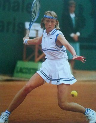 Ludivine_Bantig's tweet photo. Violences sexistes &amp; sexuelles dans le sport
En lisant le formidable mémoire de master en histoire sur le sport féminin, de Clément Brasy, j'ai été horrifiée par tant de violences que j'ignorais.
Un fil petit à petit ici
En soutien à toutes les victimes &amp; hommage à leur courage⤵️ https://t.co/wycDOnV9jU