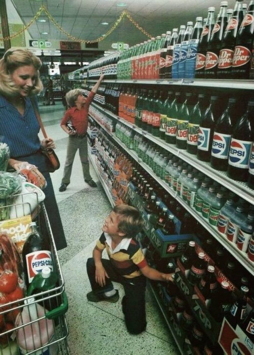 Super70sSports's tweet photo. Throw up a hand if you remember when soda bottles were glass and we returned them to the grocery every week for nickels and dimes. https://t.co/wpBWqM61wt