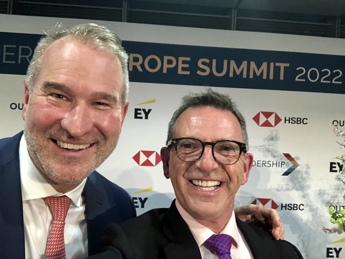 chalmersdavidn's tweet photo. Inspiring evening catching up with old friends & learning from CEOs how corporations are supporting #LGBT rights in the workplace
#HSBCPRIDE
#OUTLEADER
@toddsears @FleurBothwick @BrindWoody
@sarahjolney1 @LGBTLD @Juvelad https://t.co/YekJAOELHF