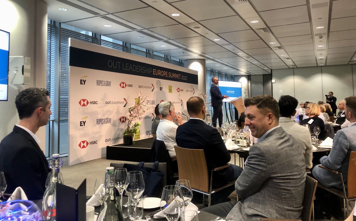 chalmersdavidn's tweet photo. Inspiring evening catching up with old friends & learning from CEOs how corporations are supporting #LGBT rights in the workplace
#HSBCPRIDE
#OUTLEADER
@toddsears @FleurBothwick @BrindWoody
@sarahjolney1 @LGBTLD @Juvelad https://t.co/YekJAOELHF