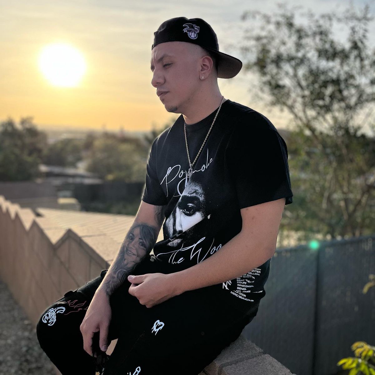 mikedynvsty's tweet photo. Follow my instagram @djmikedynasty https://t.co/FDp0fQsARZ