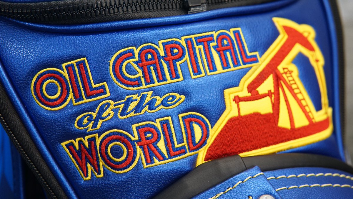 PGATSS's tweet image. 🚨 #PGAChampionship Giveaway 🚨

Want to win this limited-edition Callaway staff bag? Here’s how:

1️⃣ RT &amp;amp; like this Tweet
2️⃣ Make sure you’re following both @PGATSS + @CallawayGolf 

We’ll pick a winner after a champion is crowned at Southern Hills!