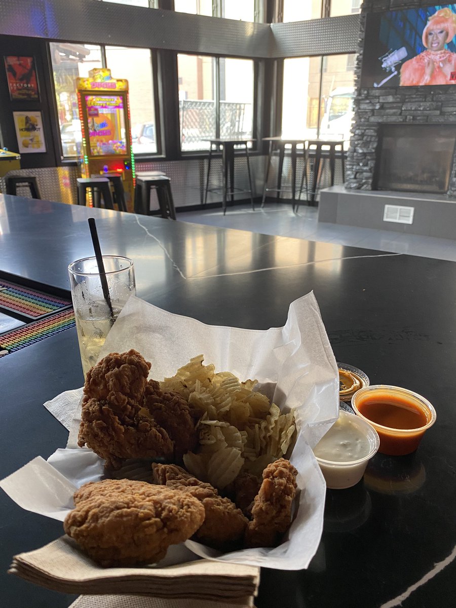 LexiTalionis1's tweet photo. My secret social anxiety is actually doin great right now. 
Whateva, chickens. I’ll just be here eating your delicious crispy fingers. https://t.co/gpKasPSZkY