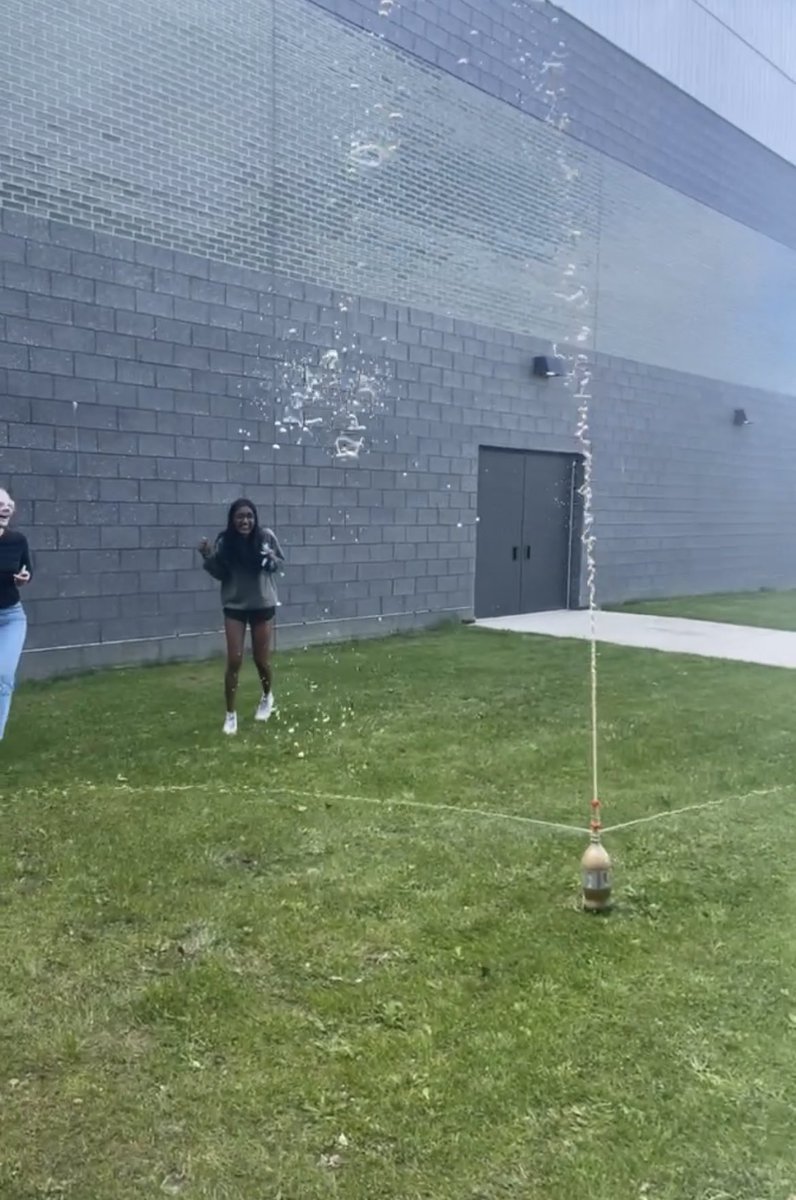 MervetIsmail's tweet photo. WBHS Chem Club Senior Farewell! Thanks for a great year! Amazing Exec board! #WBHSalumni @WBHSChemClub #onlywb #lakernation https://t.co/URkV2QtGgy