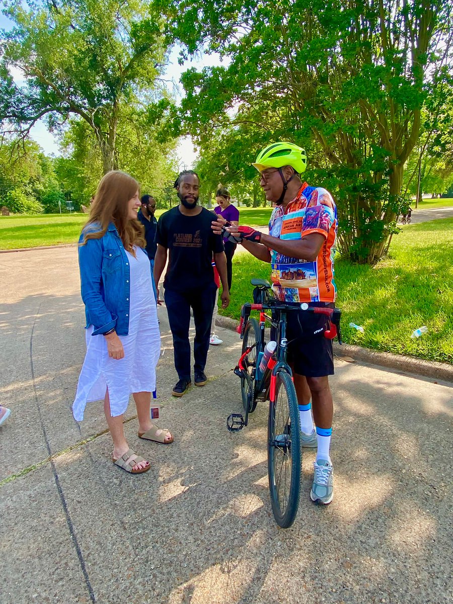 RodneyEllis's tweet photo. Thanks to @hpsendeavor for partnering with Precinct One @hcpct1 for this biking event in Acres Homes yesterday. It was great to see the smiles on the kid's faces when we got them on the bikes! #RideOne https://t.co/6zOtY9acZ5