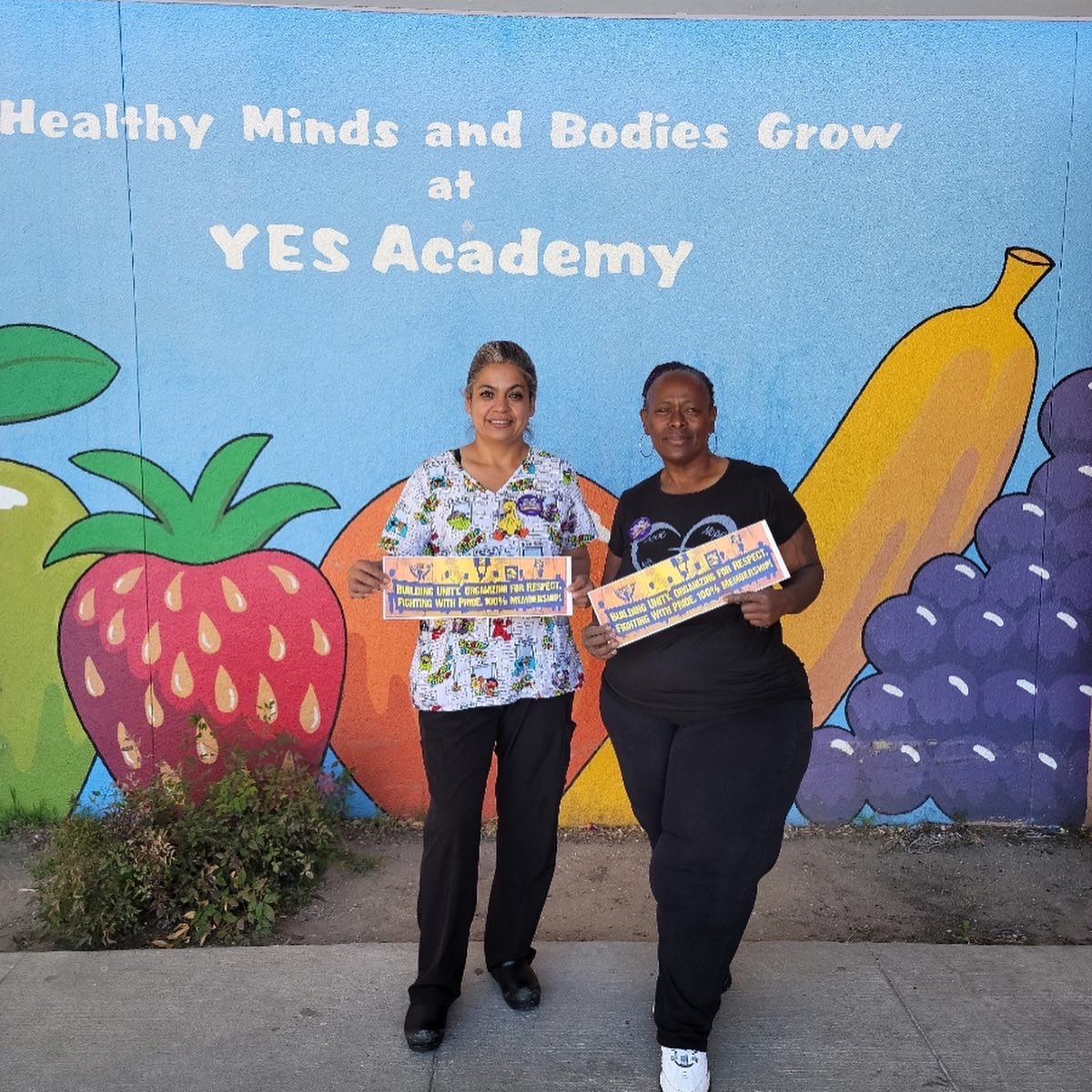 SEIULocal99's tweet photo. Classified workers at Yes Academy, Baldwin Hills, and President Avenue Elementary are building unity, organizing for respect and fighting with pride for a fair contract and equity for ALL!💪🏾 #EssentialAlways #ClassifiedSchoolEmployeesWeek #QualitySchoolsBetterLives https://t.co/m1bBr3wtWU
