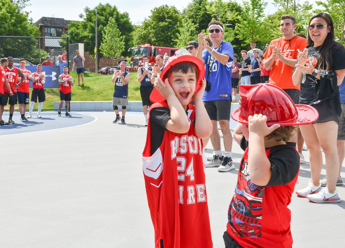 The #ASFLFirstRespondersGame is coming up on June 4th! For the first time this year, it will be followed by #ASFLKnockout, a large knockout game for ALL ages! Come out to Garvey Park at 3 PM to welcome our VIP guest, enjoy the game, and compete to win the #ASFLBoston knockout 🏆!