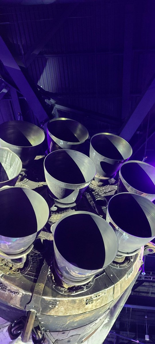 CiroV1's tweet photo. Spacex Merlins #gatewaytospace https://t.co/kjDR9glFrr