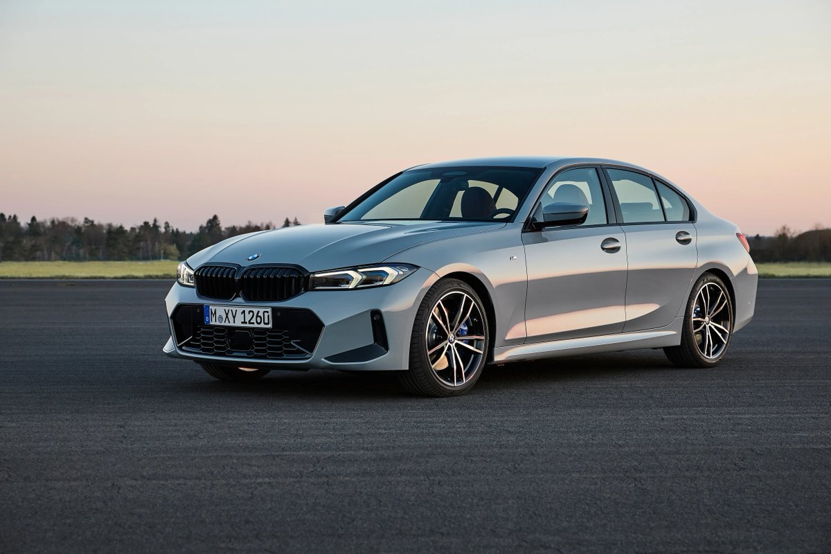 CARandDRIVER tweet picture
