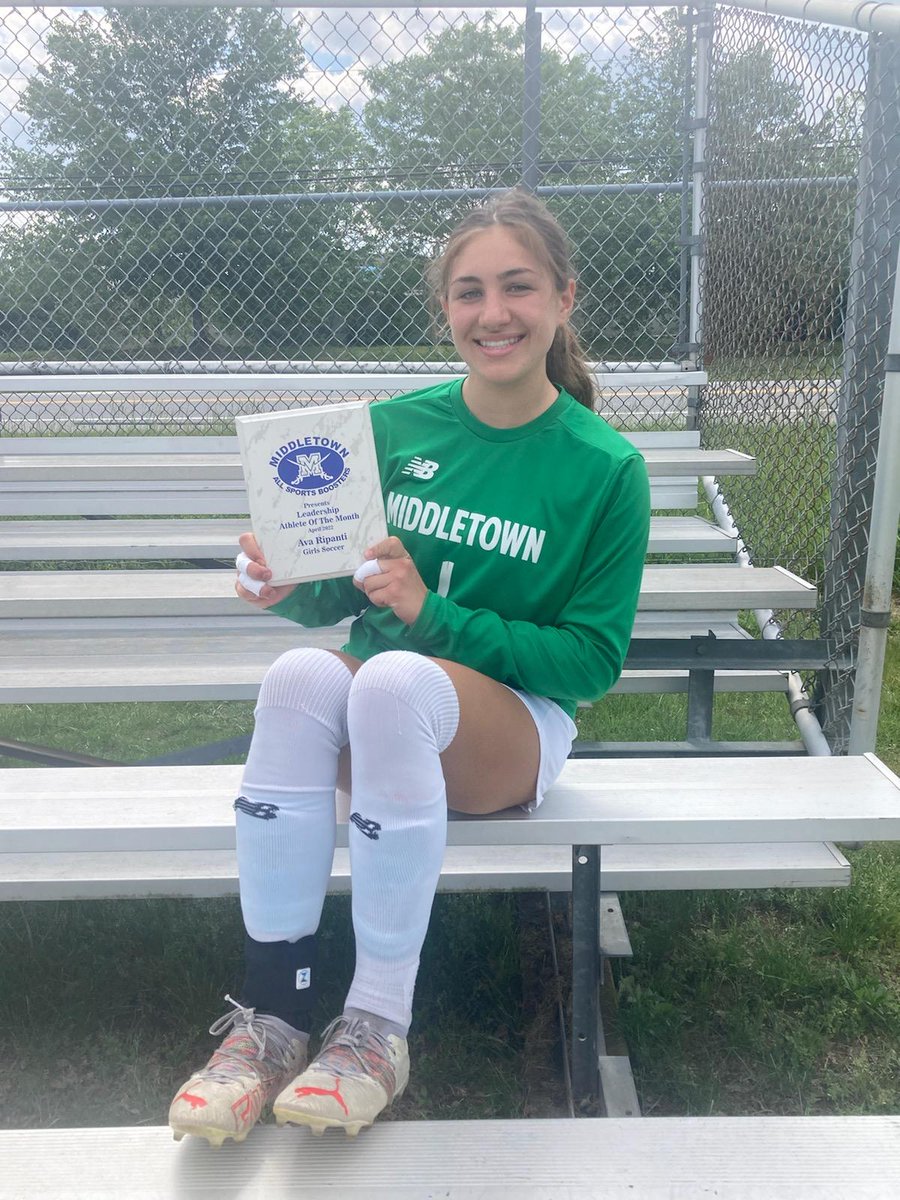 Mtown_Athletics's tweet photo. Congratulations to our Sportsmanship Athletes of the Month: Ava Ripanti &amp; Austin Colazzo! And our April Scholar Athlete of the Month: Ashlee Prall 💙#bluehearts https://t.co/S1swwZHlnP