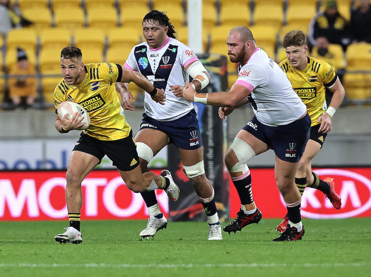 hnrystadium's tweet photo. #Wednesdaywindback to last year's clash at #SkyStadium between @Hurricanesrugby the @MelbourneRebels.
They're back this Saturday for the last regular season home game at #OurHouse, k/o 7.05pm.
๐๐ฃ๐ฉ 20% off food on the concourse from 5.30-6.00pm.
๐https://t.co/VO6vhPbreZ https://t.co/fNiGNY6hDV