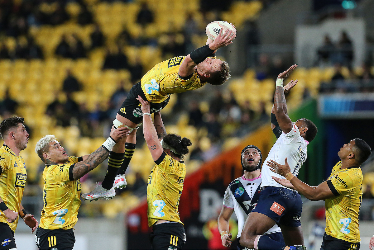 hnrystadium's tweet photo. #Wednesdaywindback to last year's clash at #SkyStadium between @Hurricanesrugby the @MelbourneRebels.
They're back this Saturday for the last regular season home game at #OurHouse, k/o 7.05pm.
๐๐ฃ๐ฉ 20% off food on the concourse from 5.30-6.00pm.
๐https://t.co/VO6vhPbreZ https://t.co/fNiGNY6hDV