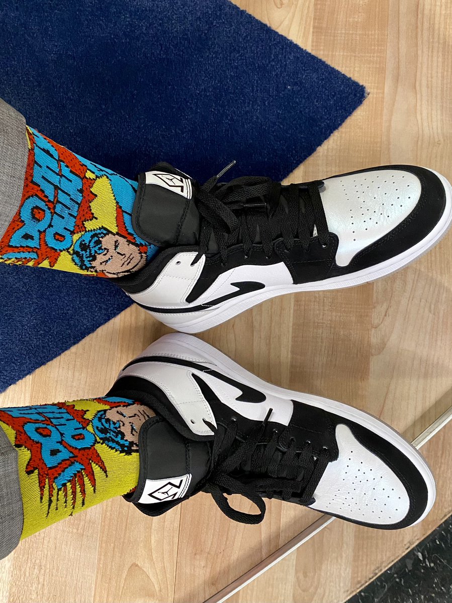 RaoulMartinezTV's tweet photo. Sneaker everyday. https://t.co/5Q9JSbpWl5