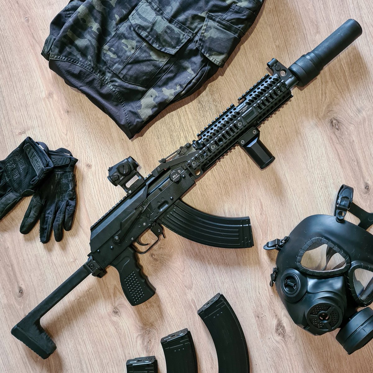 BestaAirsoft's tweet photo. AKM Dark Vibes 
Tokyo Marui   AKM GBB Modernized
—————————————————
🌐 Team website 🌐  https://t.co/cyDJx019NJ
—————————————————
#airsoft #lct #akm #multicam https://t.co/hwfkytvpw5