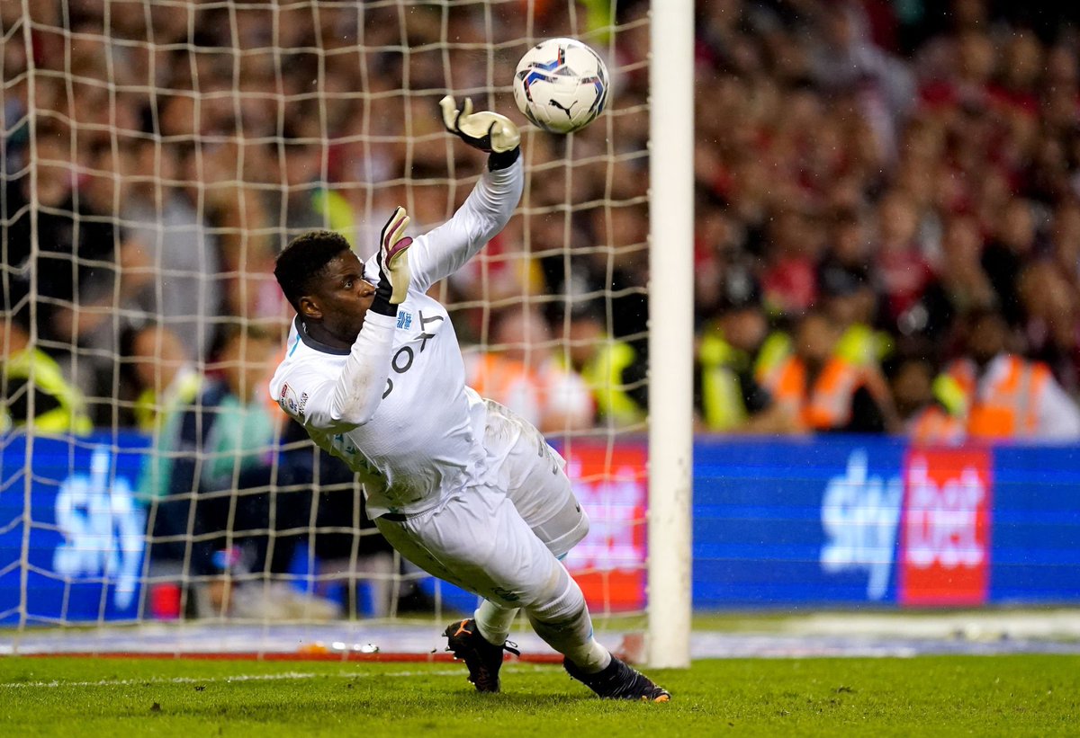 Brice Samba tweet media