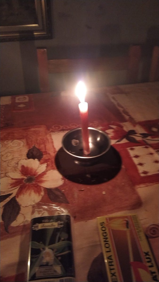 Solbarbosa's tweet photo. Aqui em Imbé Litoral norte do Rio Grande do Sul estamos sem luz desde as 17h chovendo agora 19h35 parece que o vento deu uma trégua  #ciclone #yakekan https://t.co/uM7gbZA4pe https://t.co/EK955h1im5