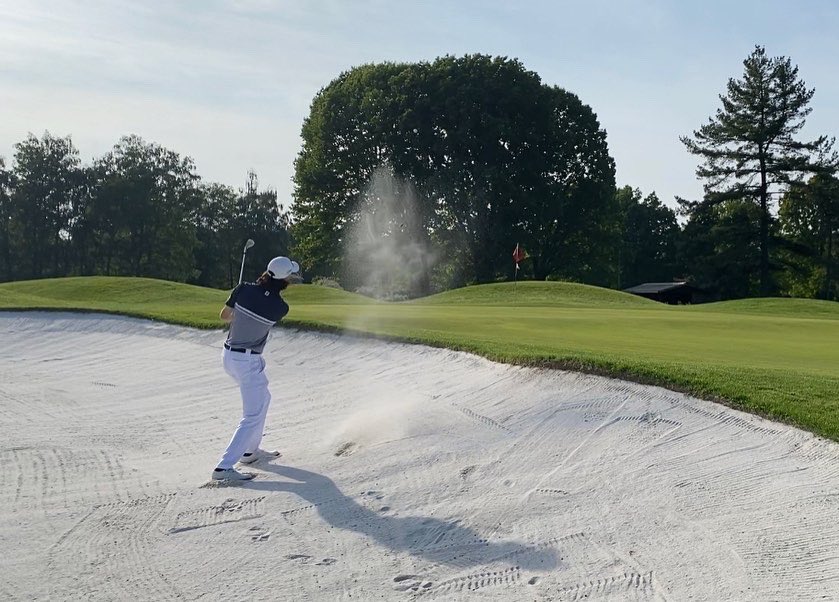 fred__phil's tweet photo. Bunker shot #golf #golfer #progolfer #swing #golfcourse #bunkershot https://t.co/7RJ6X3YMoW