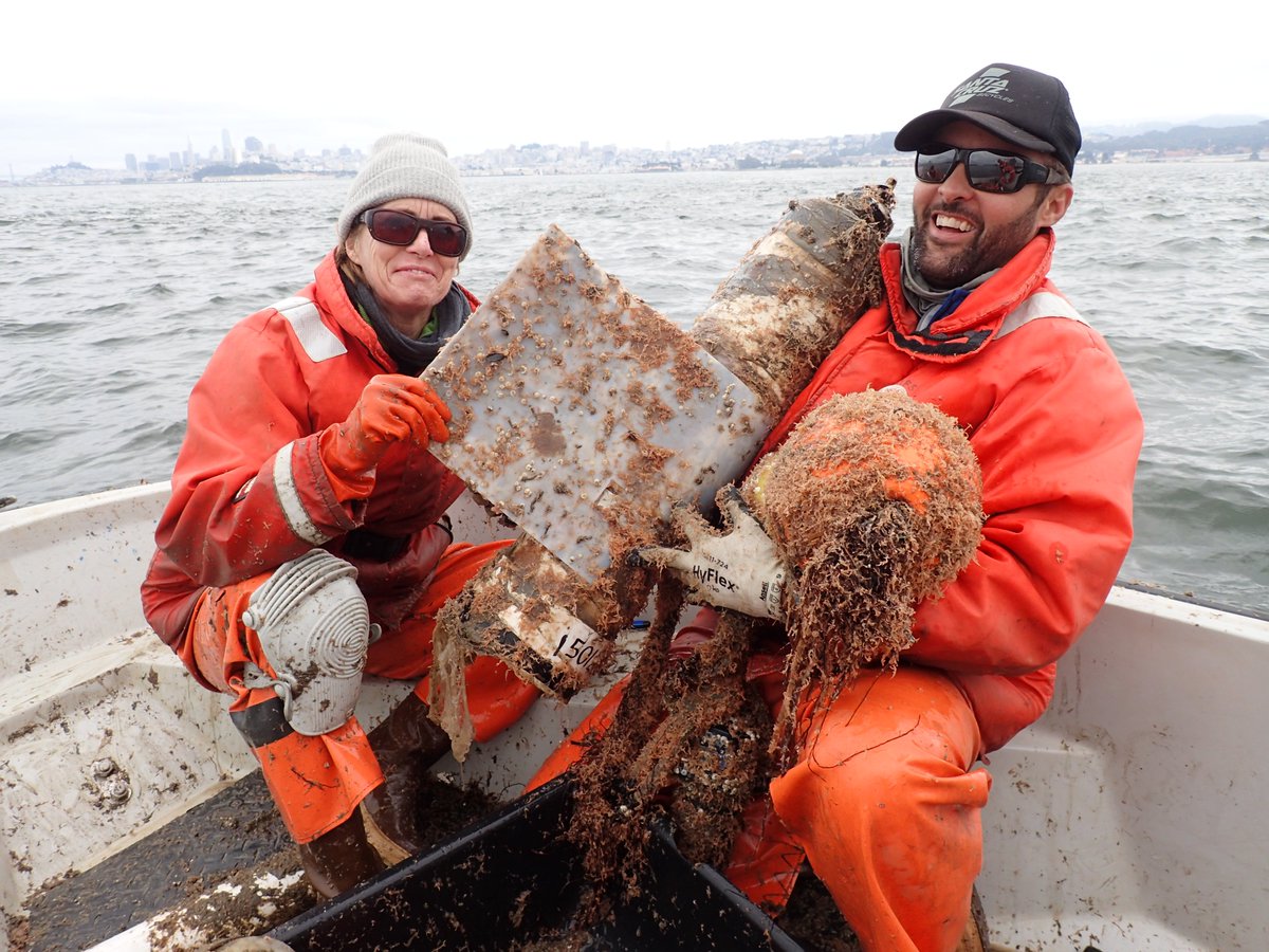 UCSC_Fisheries's tweet photo. See how these fish are surviving in real-time through an extensive network of acoustic receivers, here: https://t.co/gZoA0HKMlH AND here: https://t.co/TMI6wGvZua
(4/4)
#UCSCScience #NOAAFisheries #SalmonWeek https://t.co/WMaOesj1X2