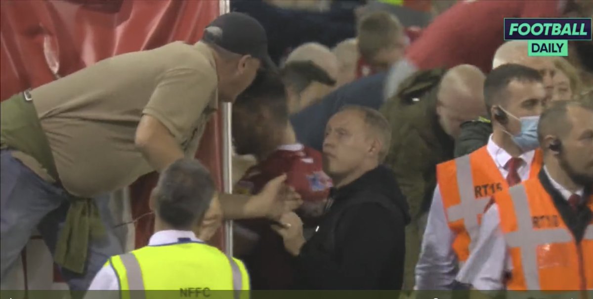 KirianSev's tweet photo. Congratulations Nottingham Forest on making it to Wembley for first time in 30 years! This is the moment Super Trouper Mini Cooper wasn’t sure if this was friend or foe! As big burly fan kisses hand of Steve Cooper! #NFFC #NOTSHU #forsu #FORSHU #Playoff https://t.co/gwY2EKlr79