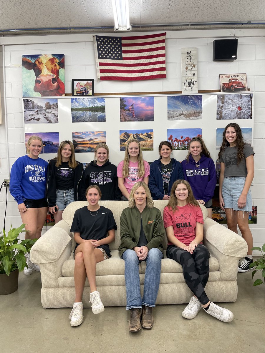 paigethomsen7's tweet photo. I had a great time today speaking to the sophomores in the Diversity in Ag class at South Central Calhoun High School #youthinag #agclass https://t.co/FDLprycB17