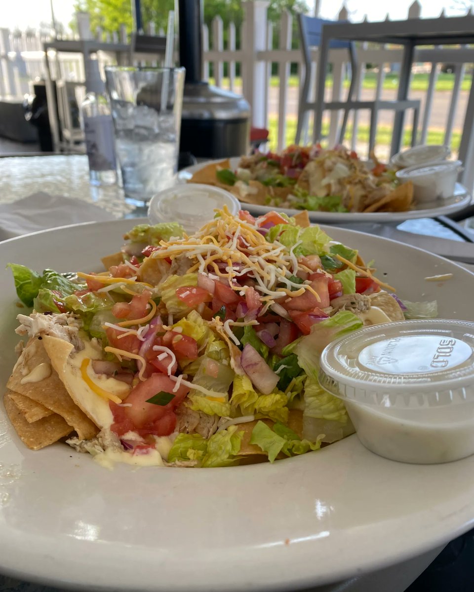 AkronSocial8's tweet photo. We eat tacos and nachos on Tuesdays. Kitchen closes at 10pm tonight. #social8 https://t.co/PmkP5jLv5s