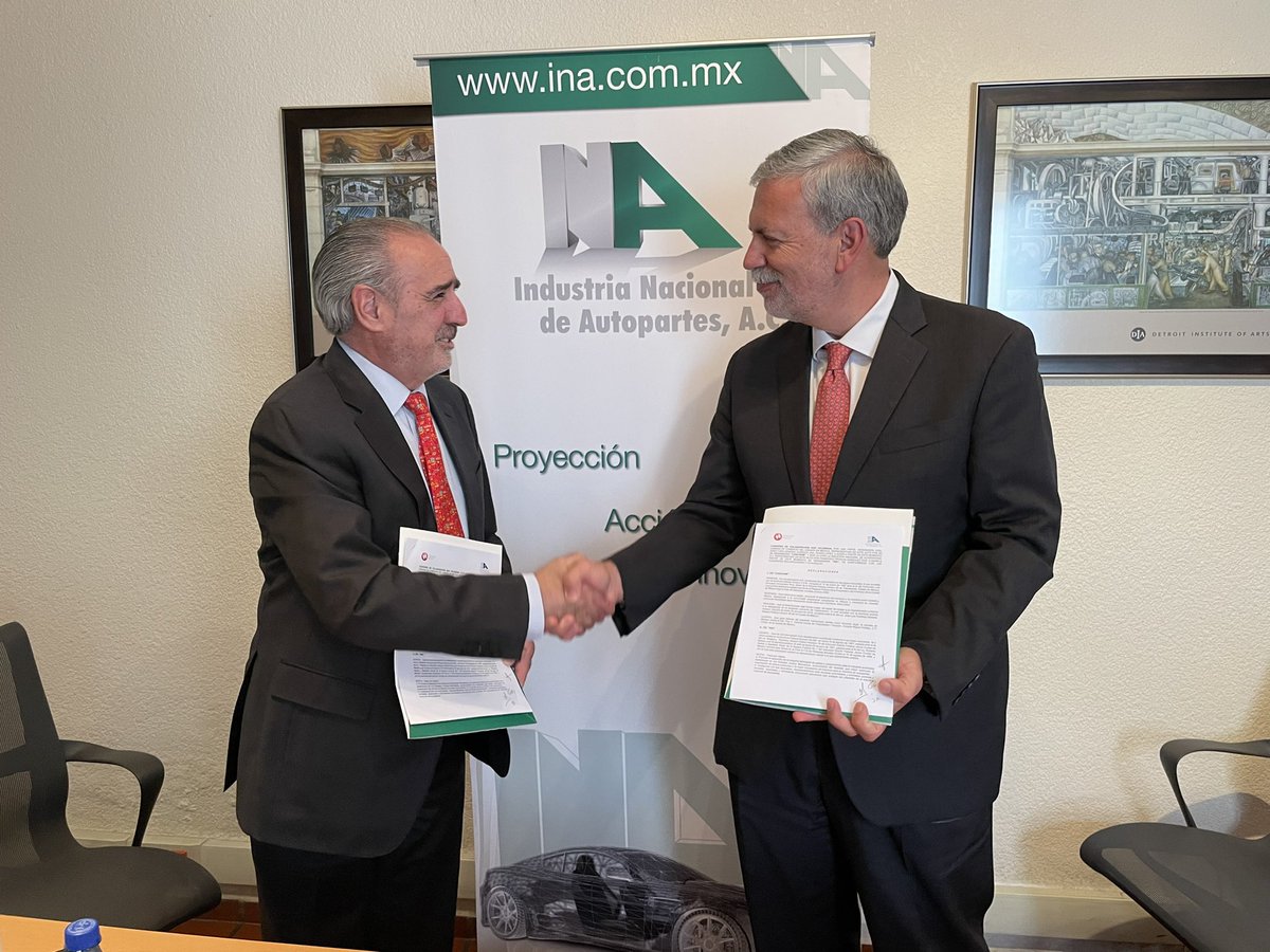 CanChamMx tweet media