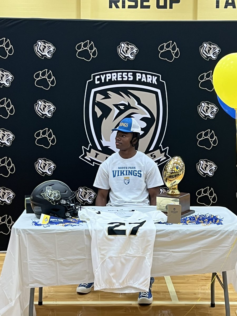 Cy Park Football tweet media