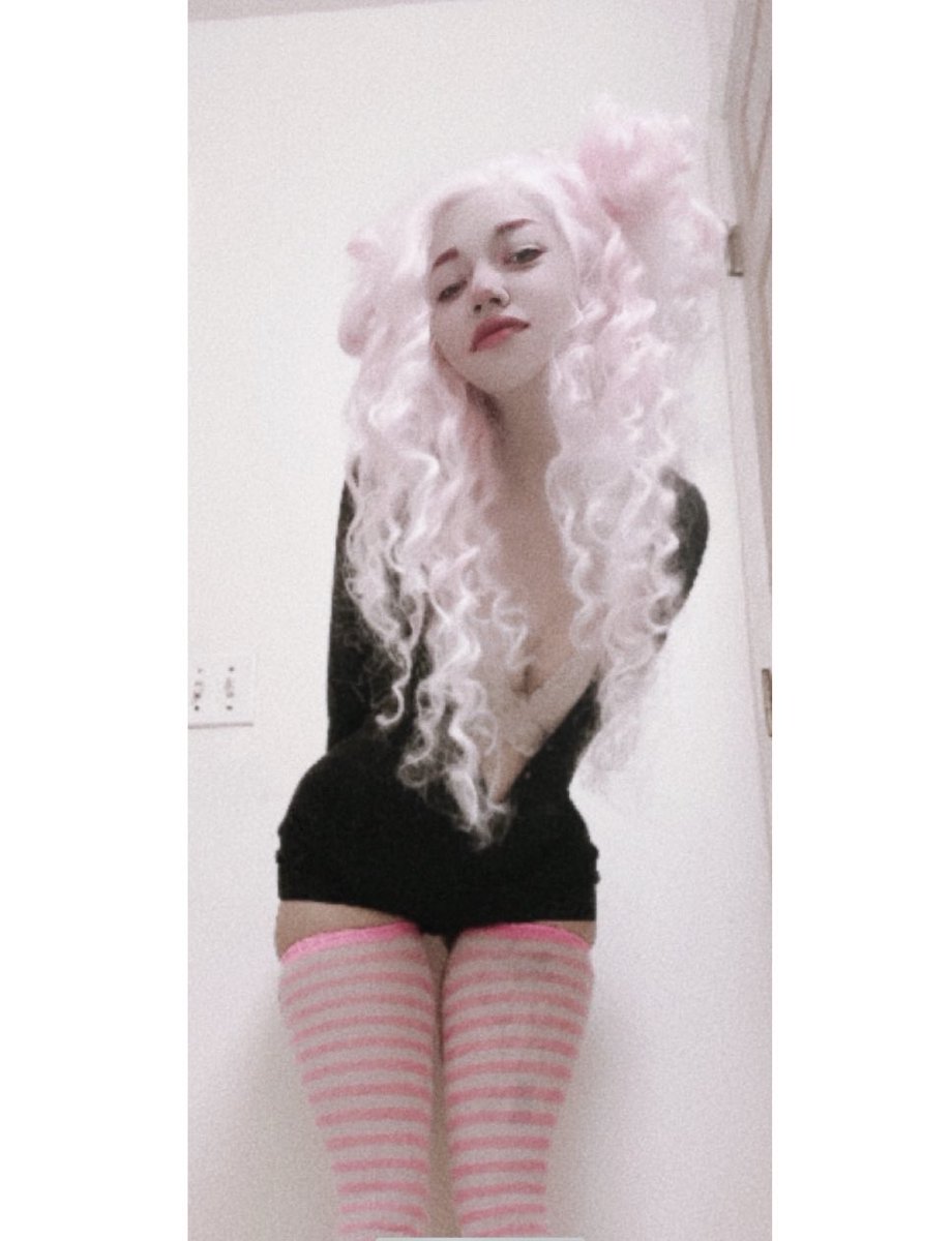 sappytheclown's tweet photo. See this outfit in action on my only fans Link is in my bio 🤪#onlyfansgirl  #onlyfanspromo  #onlyfanssub #clowngirls #clowngirl https://t.co/etkXEv7d79
